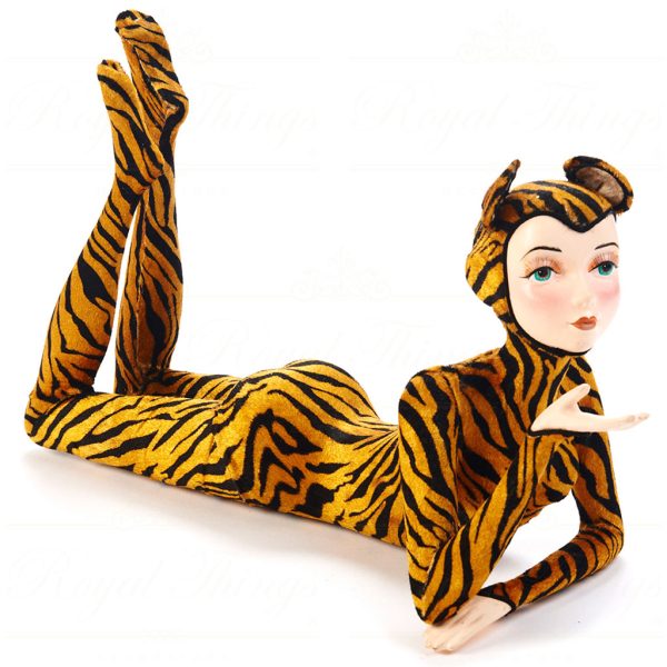 B 30571 Goodwill Christmas Dolls Safari Lying Tiger Lady Doll Yellow Black