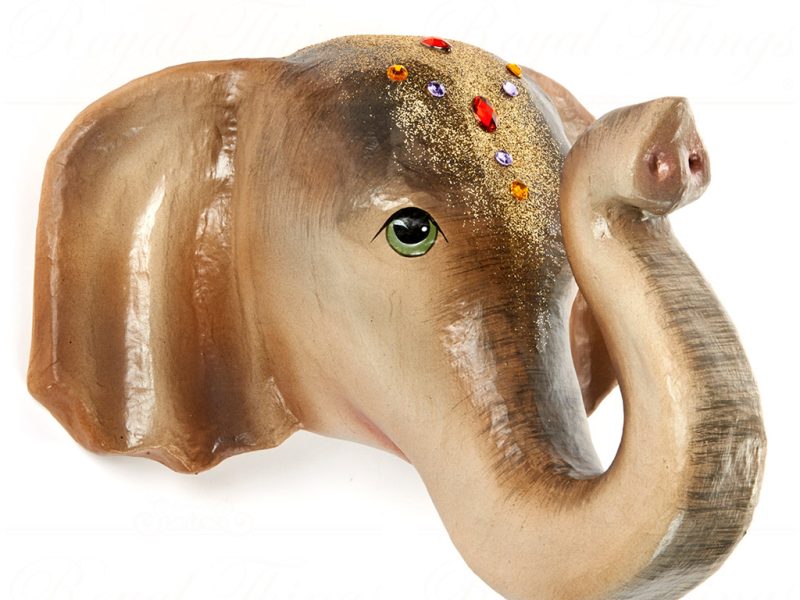B 30577 Goodwill Christmas Decorative Items Cirque Magique Elephant Head Wall Display Brown Cream Multi