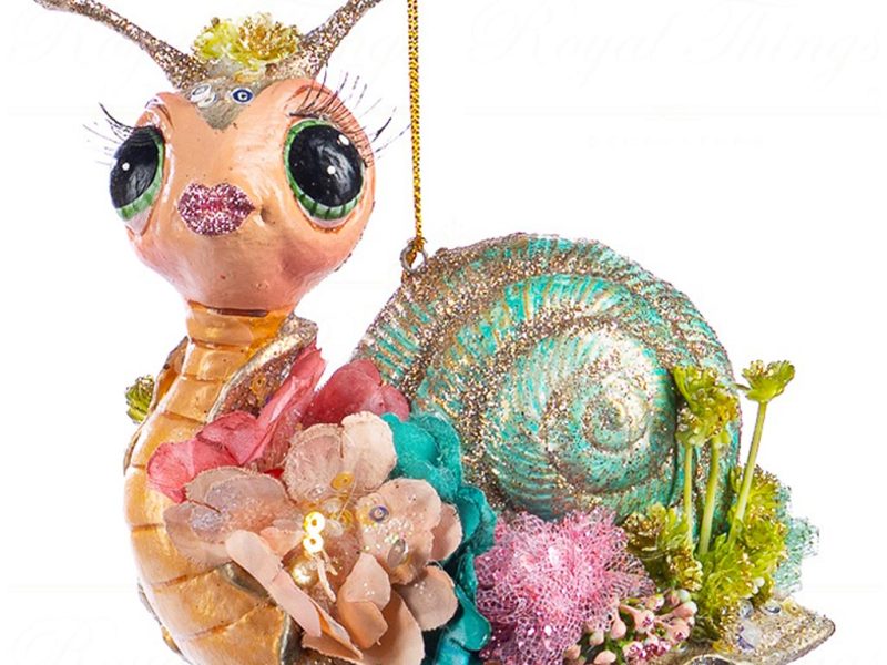 B 86159 Goodwill Christmas Ornaments Lily Pond Snail Ornament Pink Green Green