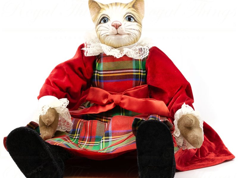 C 12501 Goodwill Christmas Dolls A Tartan Christmas Cat Red Black
