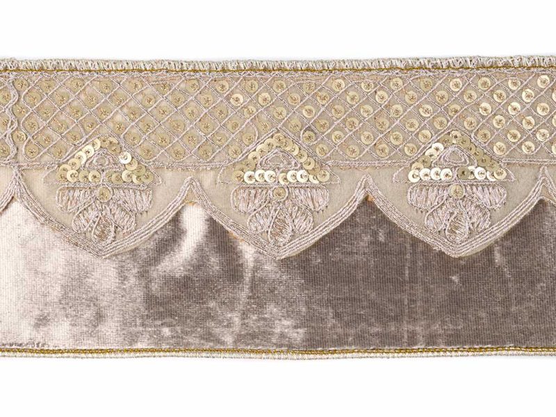 Goodwill Christmas Wired Ribbons Velvet Edge Trim Ribbon Champagne L 35482