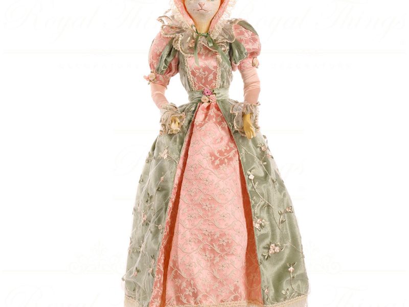J 57100 Goodwill Christmas Dolls Hug In A Mug Cat Lady Doll With Stand Pink Green