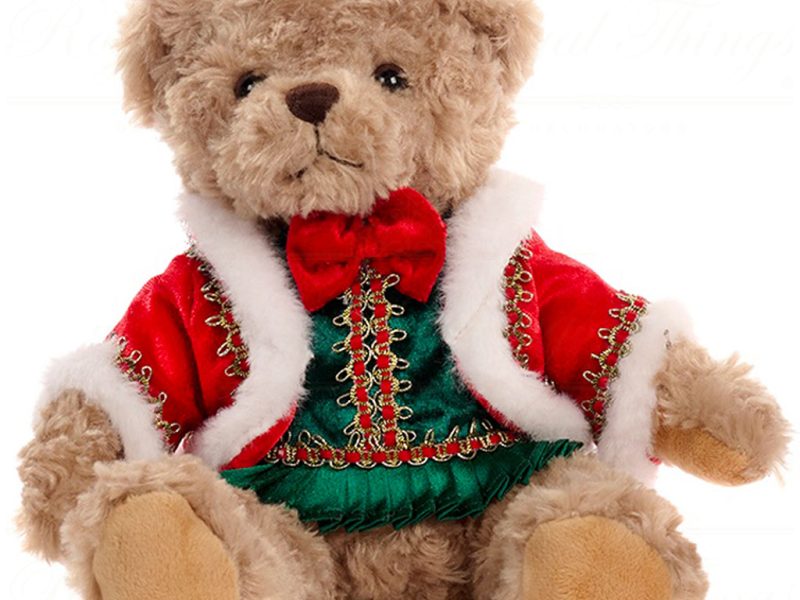 J 57259 Goodwill Christmas Decorative Items Family Feast Mr Mrs Bear Tabletop Brown Red Green Boy