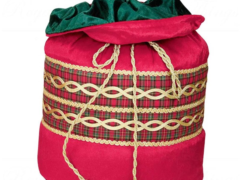 J 58421 Goodwill Christmas Decorative Items Tartan Velvet Display Gift Bag Tabletop Red Green Vari Horisontal