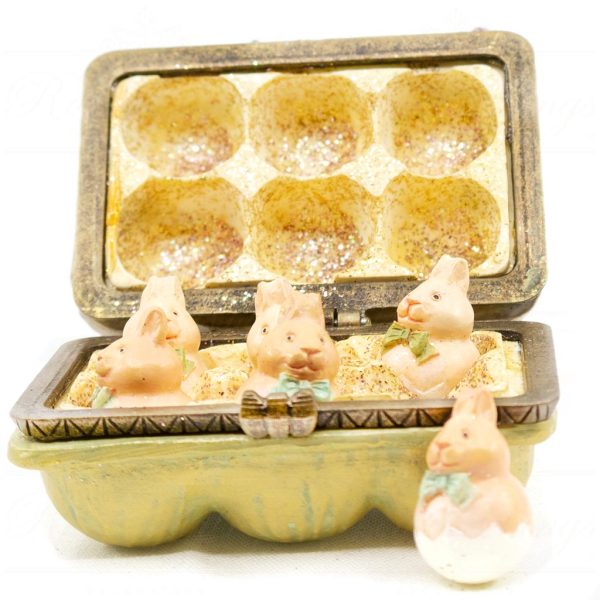 Kc 07 70431 Katherines Collection Christmas Decorative Items Bunny Crate With 6 Bunny Hatching Eggs Tabletop Brown Blue Purple Detail