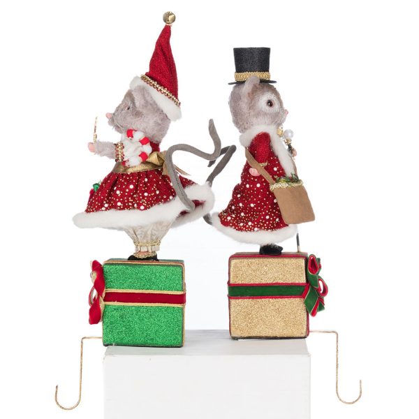 Kc 28 528803 Katherines Collection Christmas Decorative Items Royal Christmas Ball Mouse Stocking Holder Red Green White Detail1