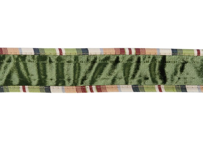 L 36518 Christmas Decorative Items Velvet Tartan Edges Ribbon Green Cream
