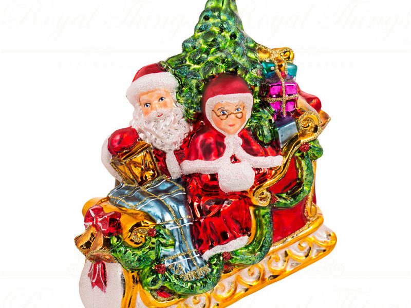 Polish Glass Art Christmas Ornament Mr And Mrs Claus Sleigh Expedition Green Red White Gold Pga B2008