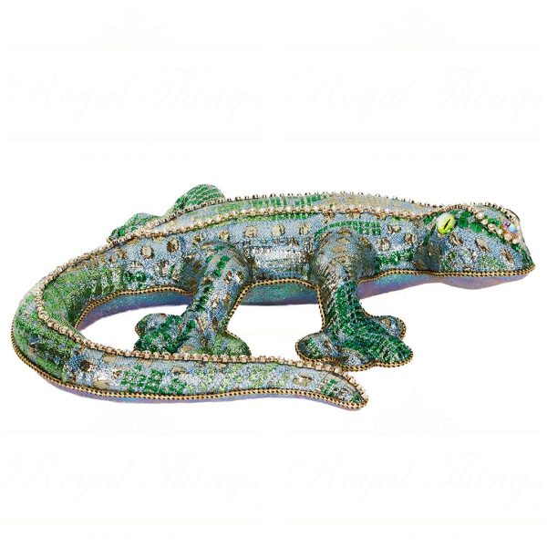 T 82014 Goodwill Christmas Decorative Items Fabric Metallic Lizard Tabletop Green Gold