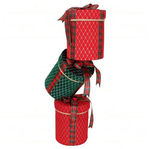 T 82134 Goodwill Christmas Decorative Items Fabric Xmas Gift Box Stack Tabletop Red Green