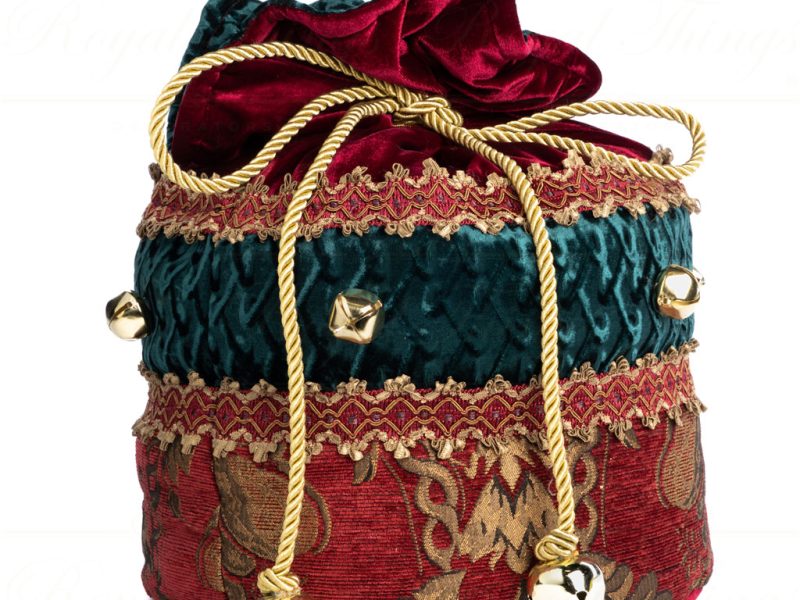 Goodwill Christmas Decorative Items Fabric Brocade Gift Bag With Bells Red Green Gold C 20001