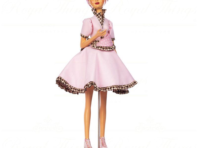 Goodwill Various Dolls Chocolicious Waitress Girl Pink Brown B 89158
