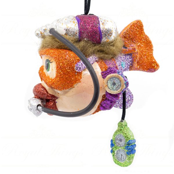 Katherine S Collection Christmas Heritage Ornament Scuba Diver Kissing Fish Green Orange Kc 66 18875 Orangetail Side