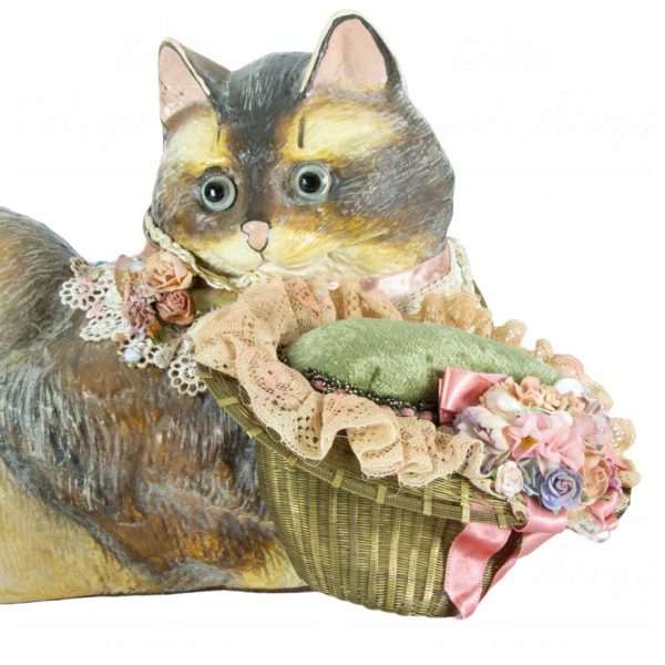 Katherine S Collection Heritage Collectible Tabletop Ash Finish Vintage Persian Cat With Basket Brown Beige Kc 04 5360c B2
